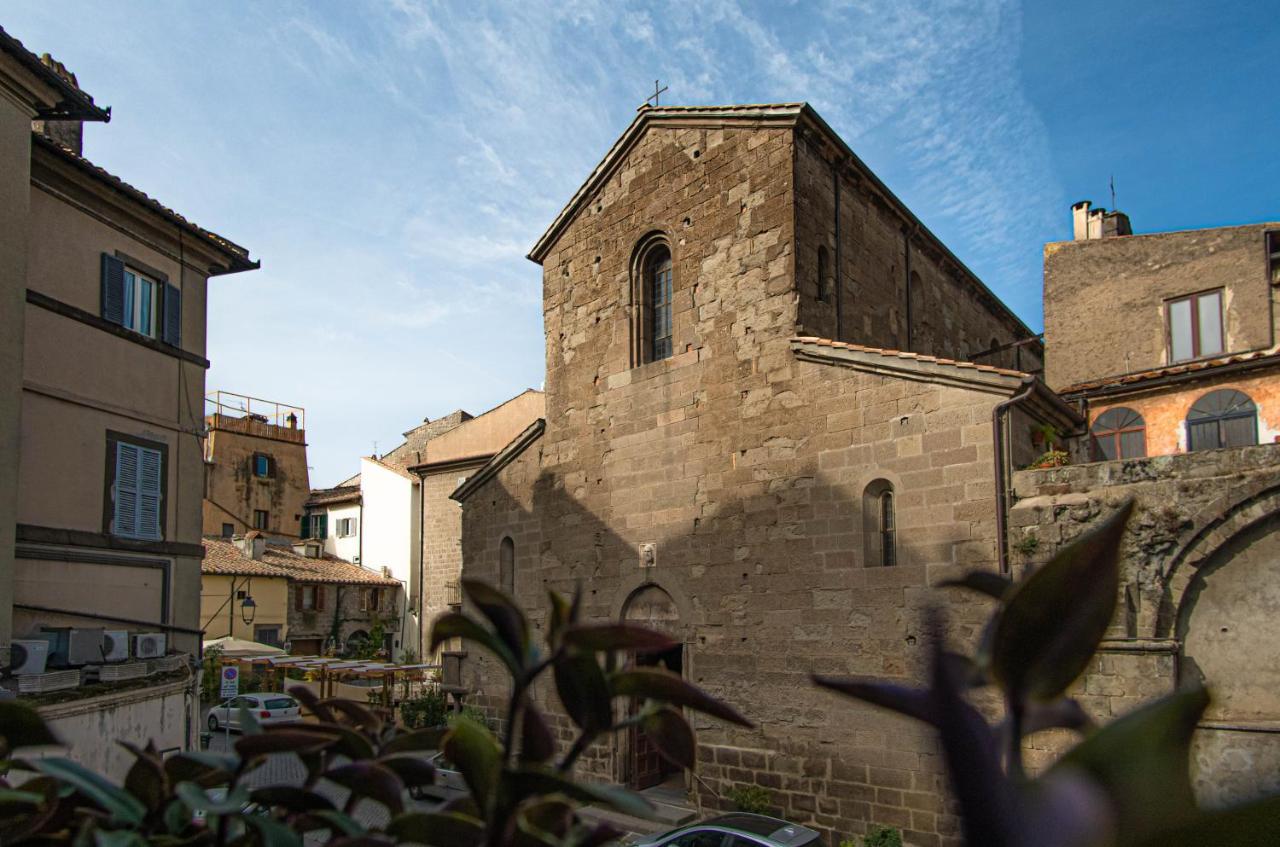 Appartamento Piazza Santa Maria Nuova Viterbo Kültér fotó