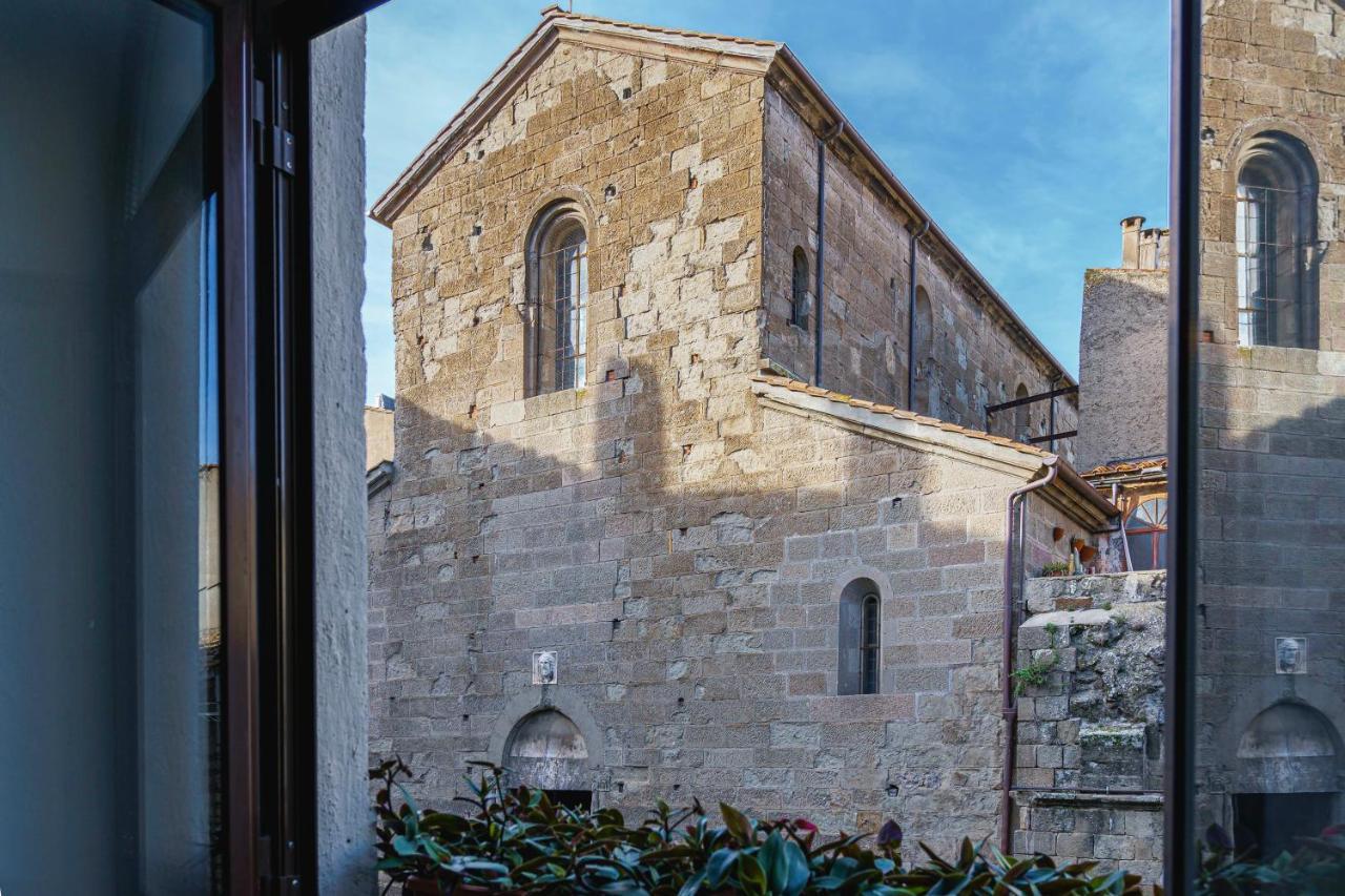 Appartamento Piazza Santa Maria Nuova Viterbo Kültér fotó