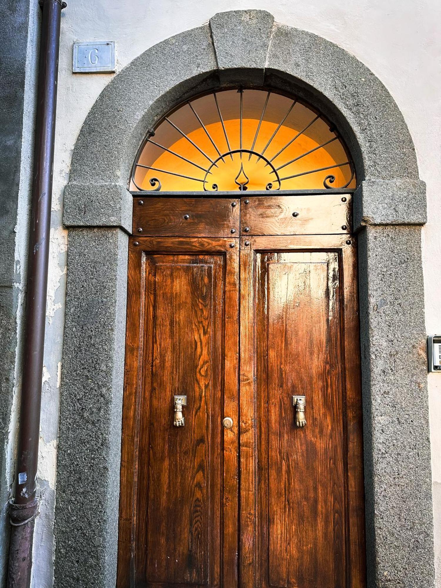 Appartamento Piazza Santa Maria Nuova Viterbo Kültér fotó